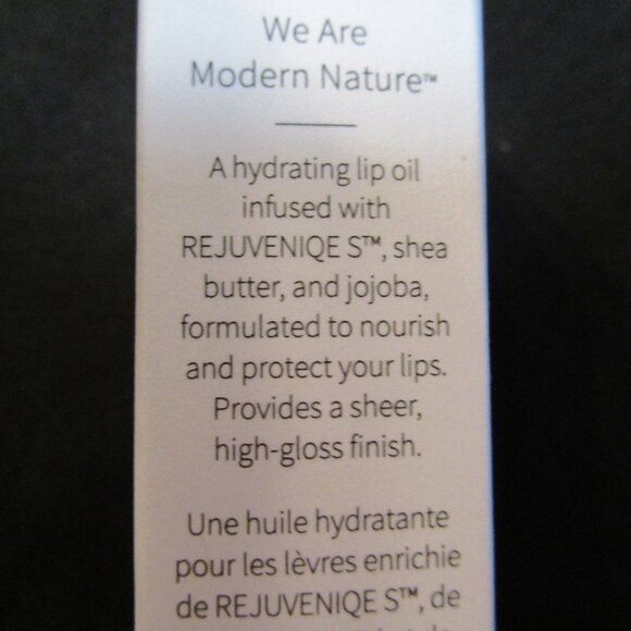Monat Rejuveniqe Lip Gloss Oil NWT - Picture 3 of 9